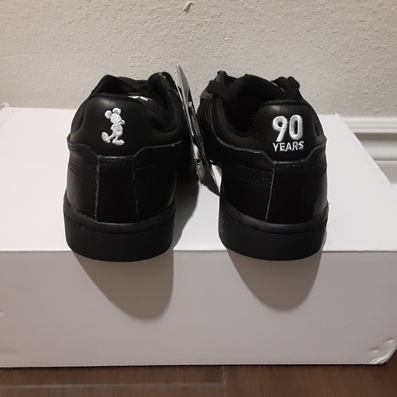 Asics - Picture 3 of 4